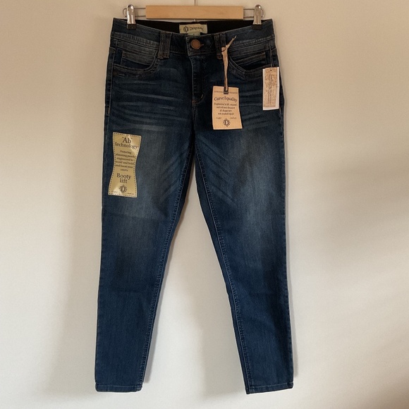 NWT Democracy Ab Technology Skinny Blue Jeans Sz 6 Mold and Hold Booty Lift - Picture 1 of 13